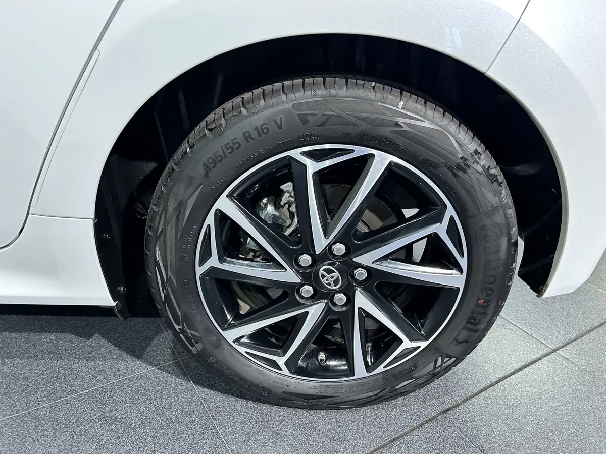Toyota Yaris usata a Milano (10)