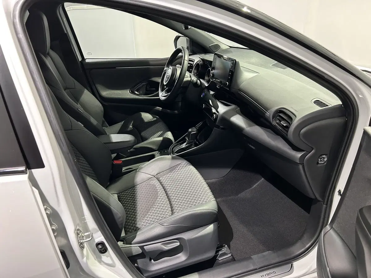 Toyota Yaris usata a Milano (5)