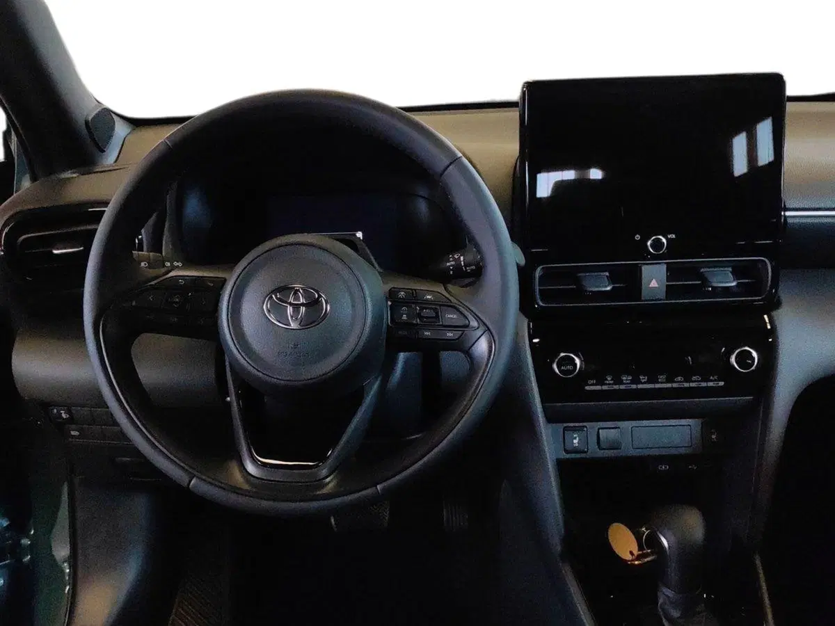 Toyota Yaris Cross nuova a Milano (8)