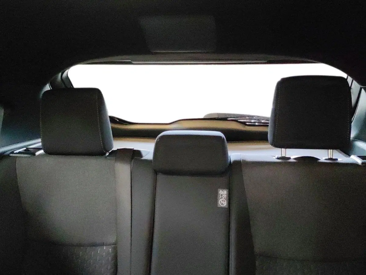 Toyota Yaris Cross nuova a Milano (11)