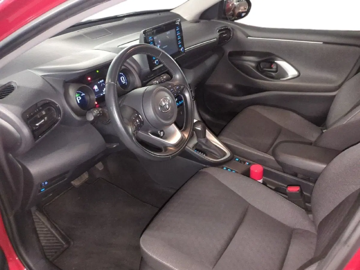 Toyota Yaris usata a Milano (11)