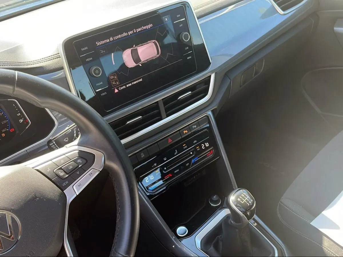 Volkswagen T-Roc usata a Livorno (14)