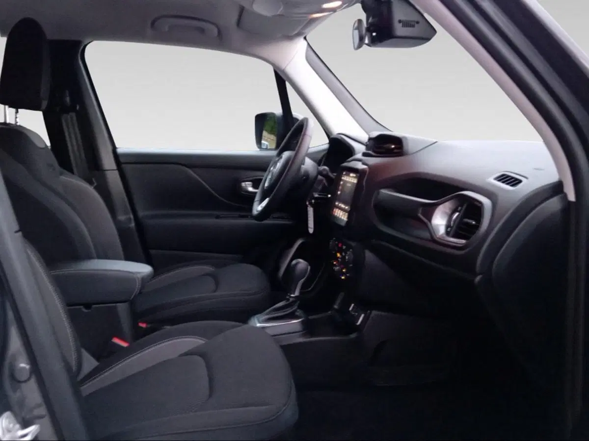 Jeep Renegade usata a Livorno (13)