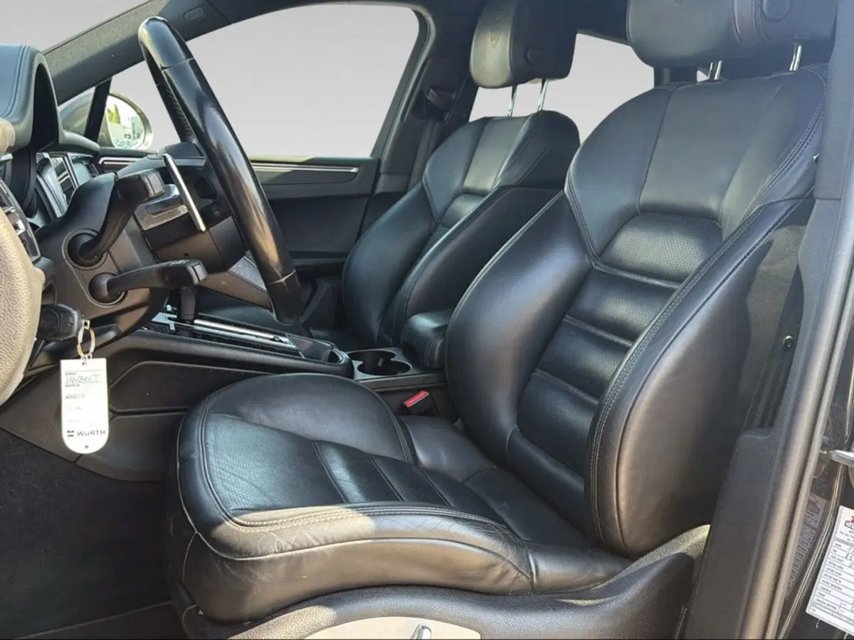 Porsche Macan usata a Pisa (11)