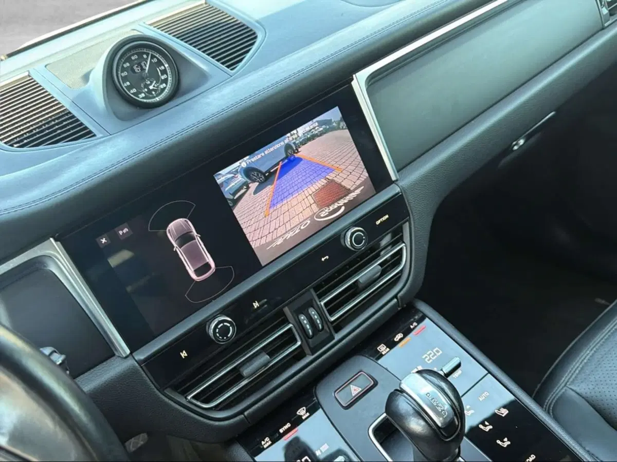 Porsche Macan usata a Pisa (15)
