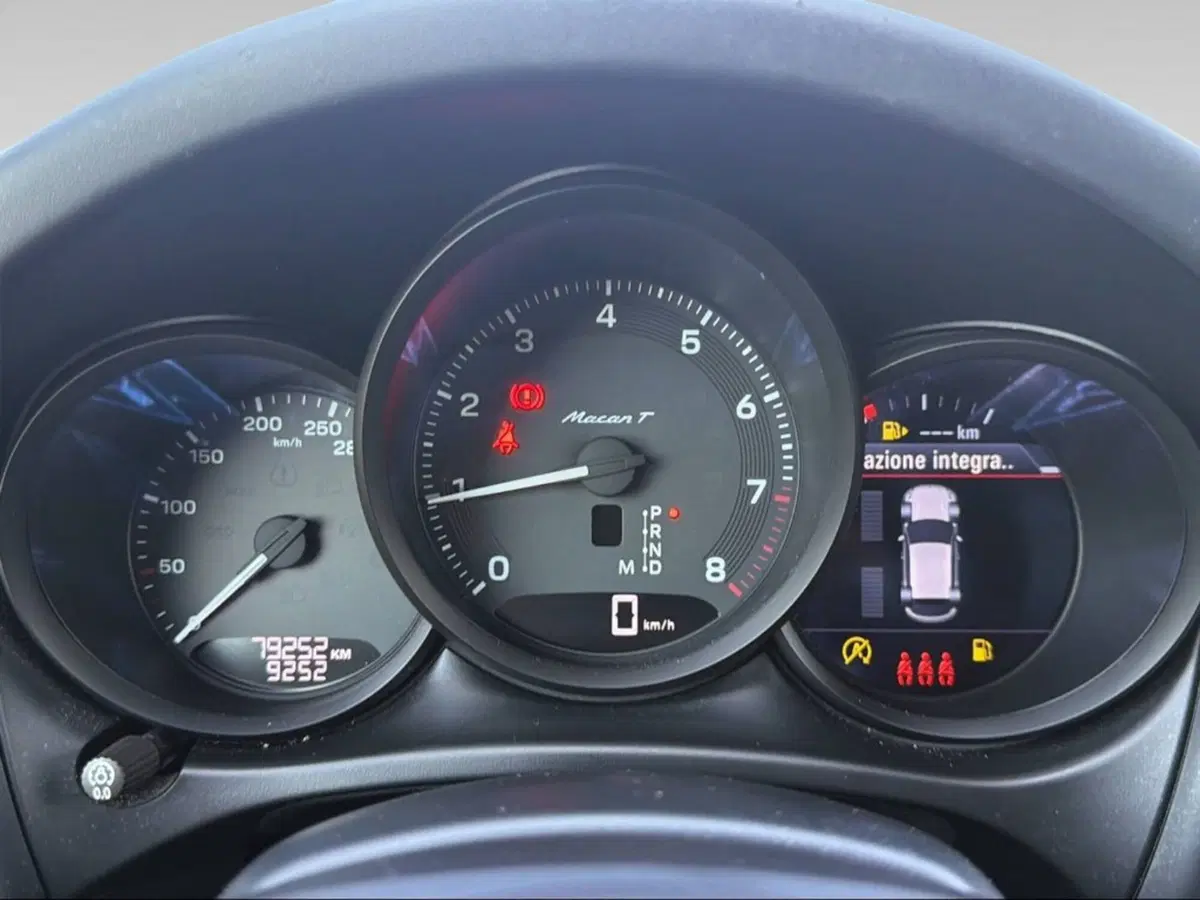 Porsche Macan usata a Pisa (8)