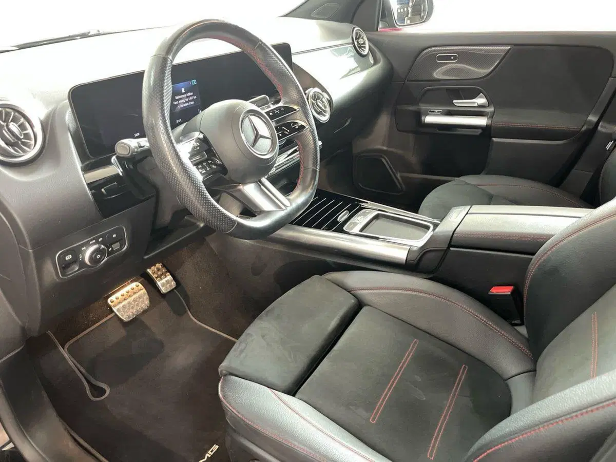 Mercedes-Benz GLA SUV usata a Taranto (10)