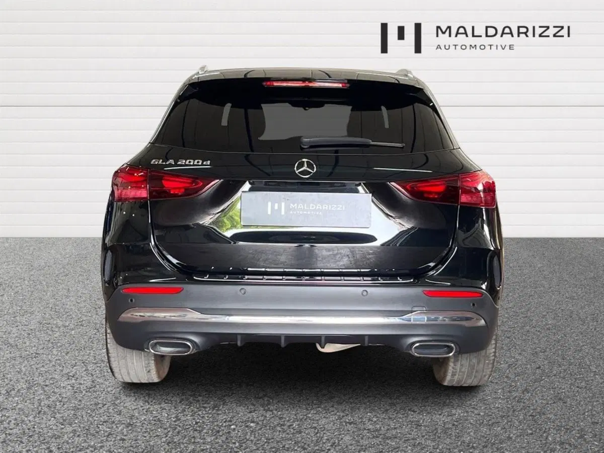 Mercedes-Benz GLA SUV usata a Taranto (3)