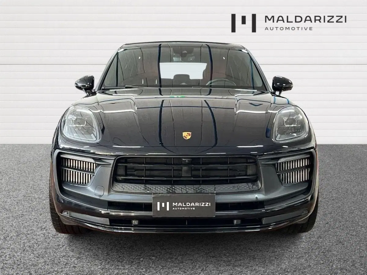 Porsche Macan usata a Bari (2)