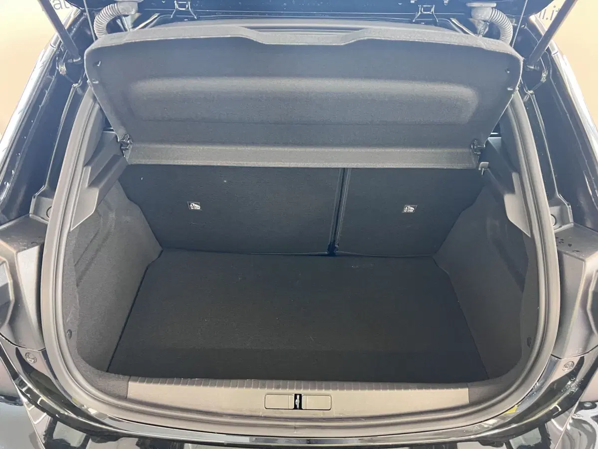 Opel Corsa nuova a Bari (7)