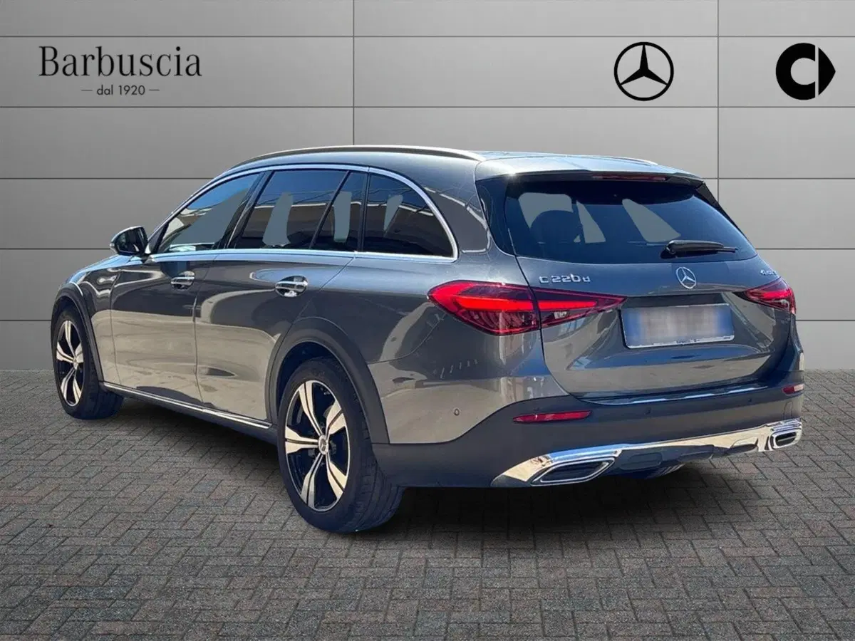 Mercedes-Benz Classe C Station Wagon usata a Chieti (4)