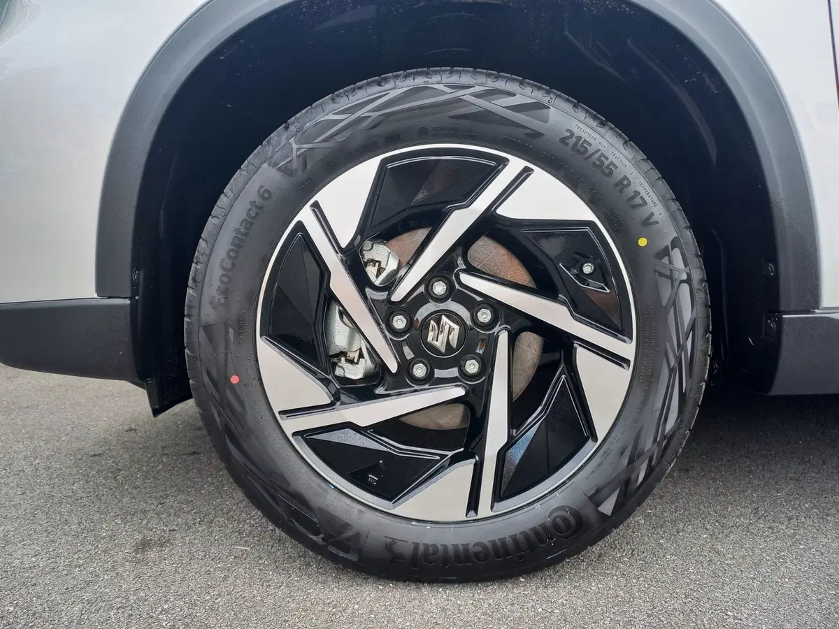Suzuki Vitara nuova a Milano (12)