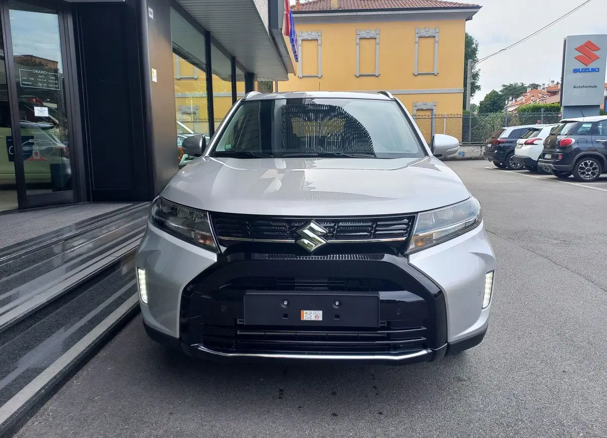 Suzuki Vitara nuova a Milano (2)