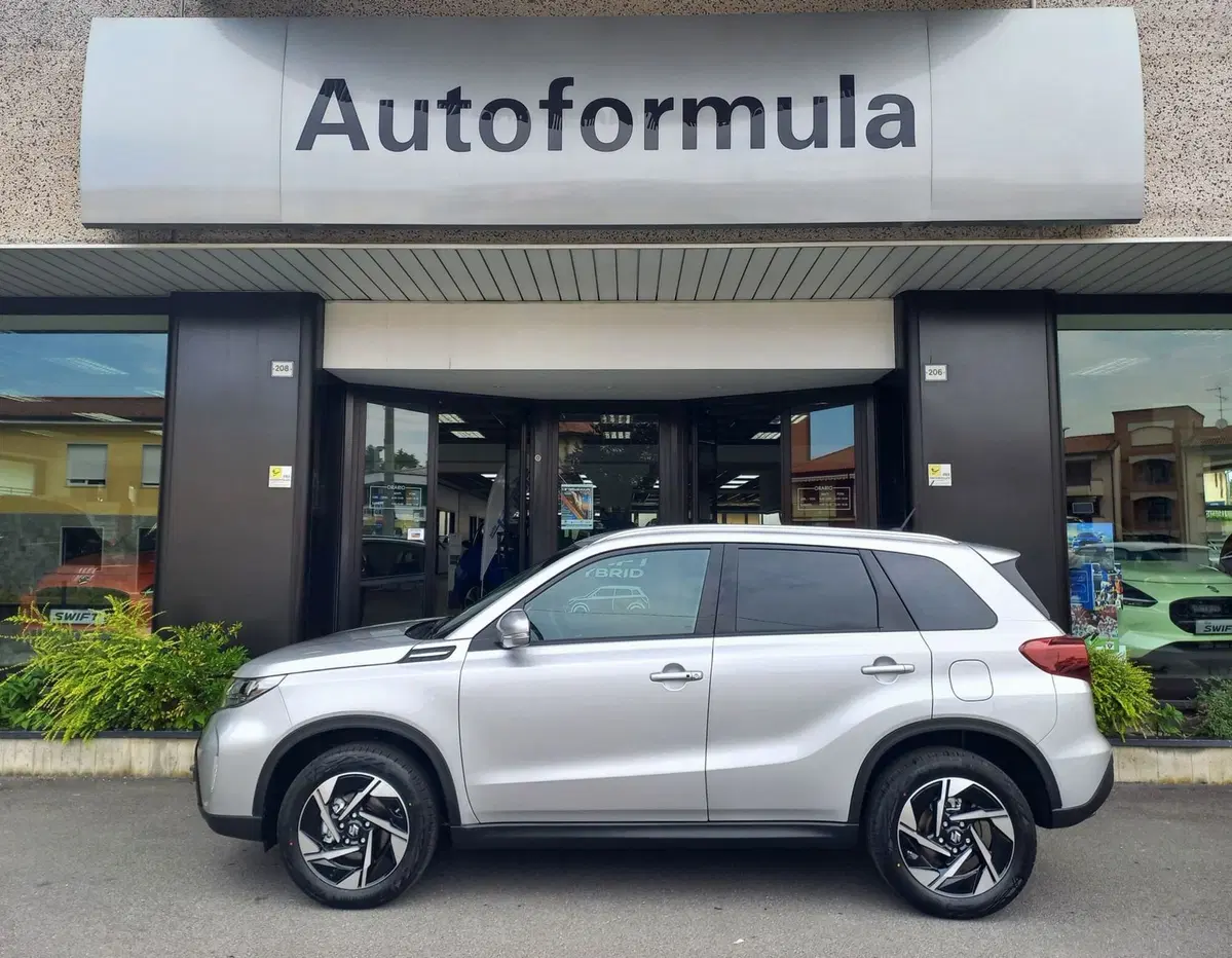 Suzuki Vitara nuova a Milano (3)