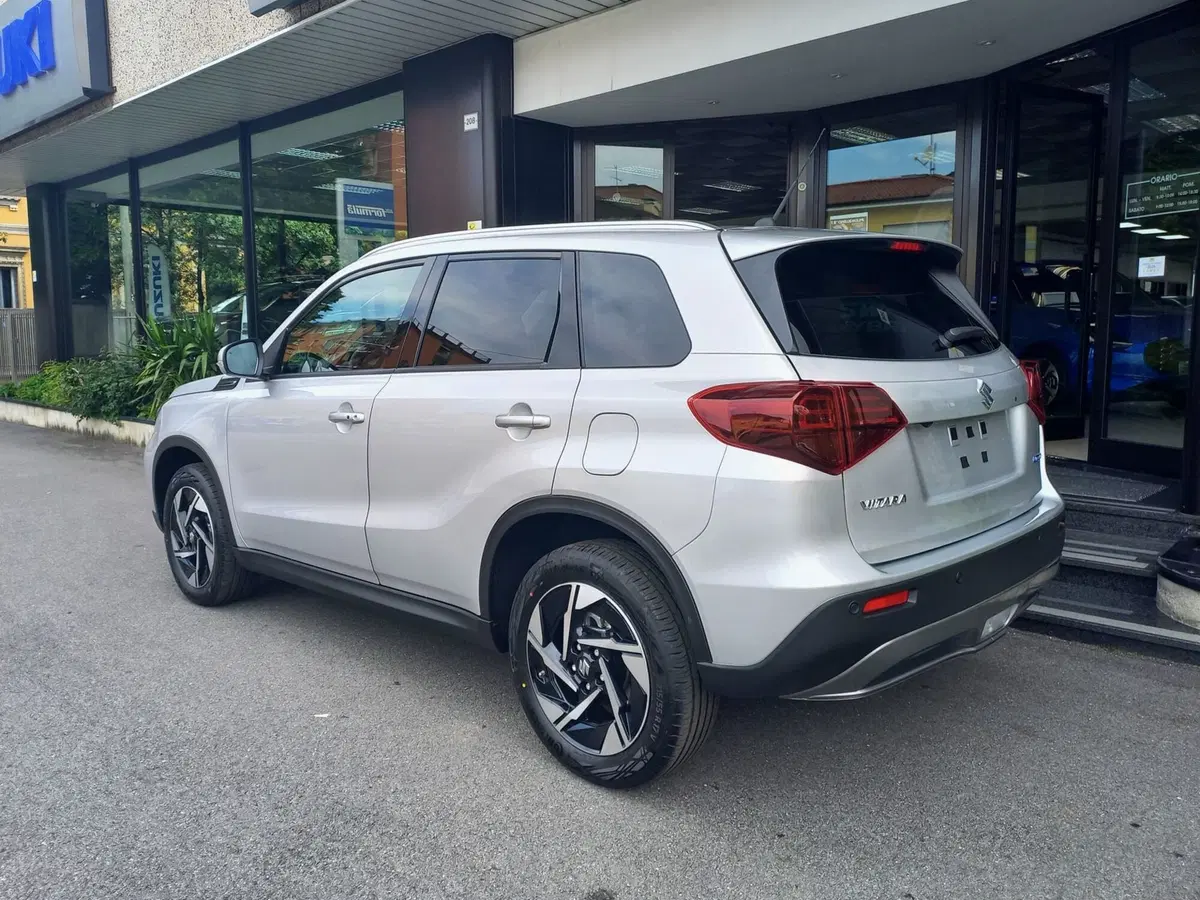 Suzuki Vitara nuova a Milano (4)
