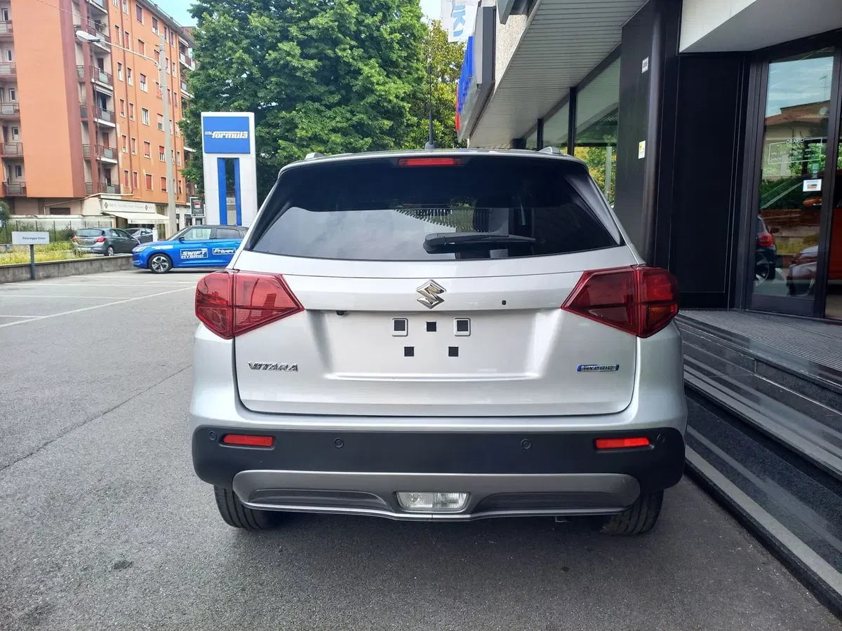 Suzuki Vitara nuova a Milano (5)