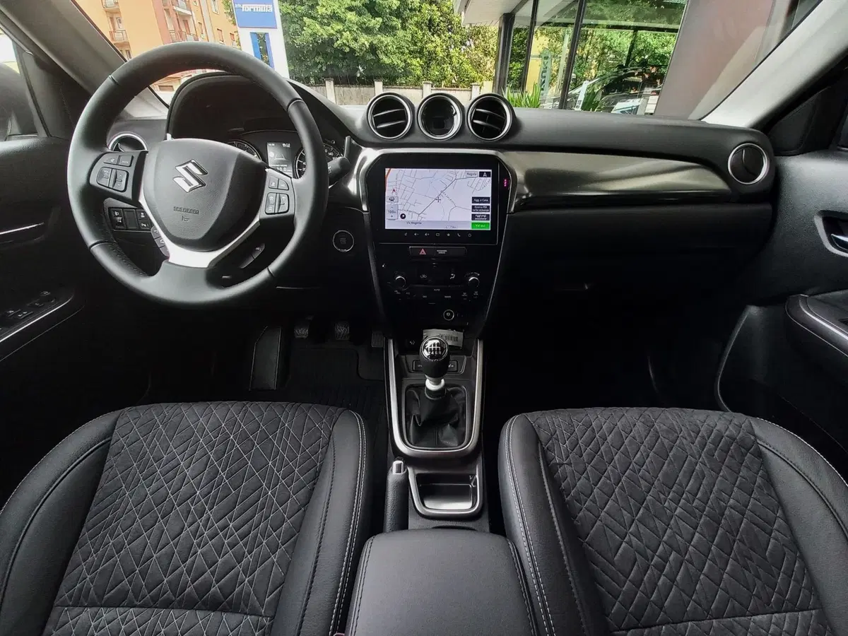 Suzuki Vitara nuova a Milano (8)