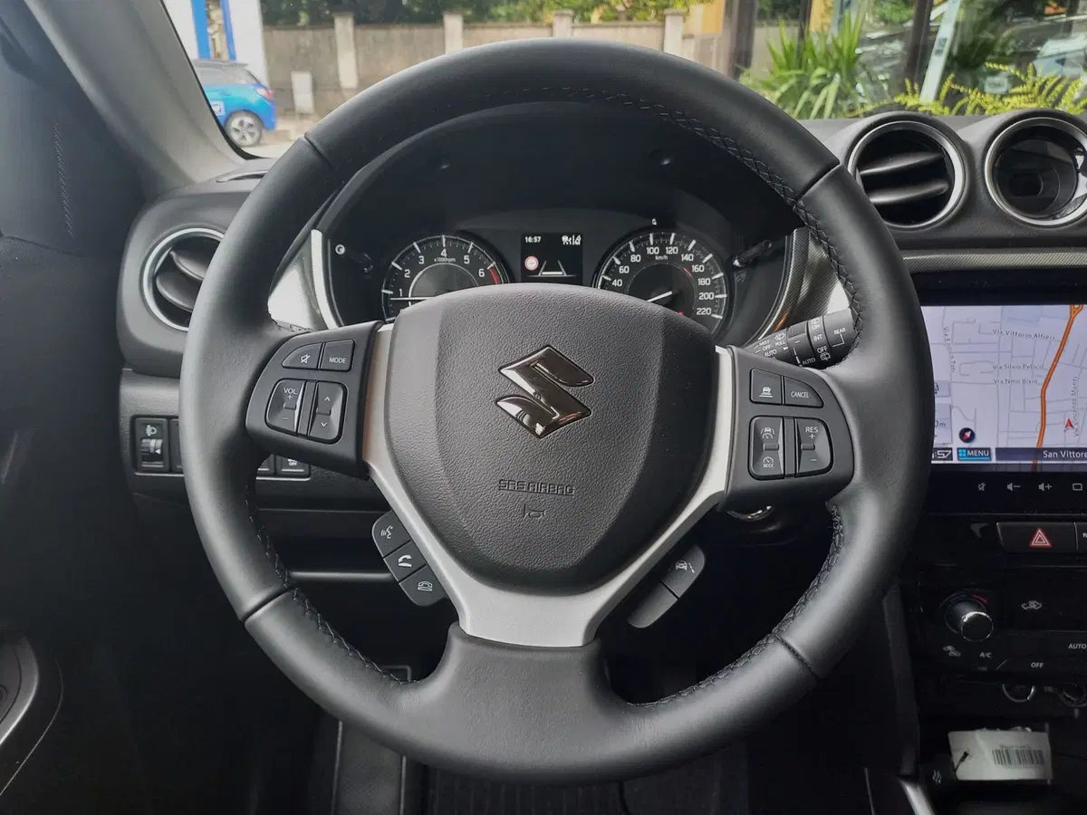 Suzuki Vitara nuova a Milano (9)