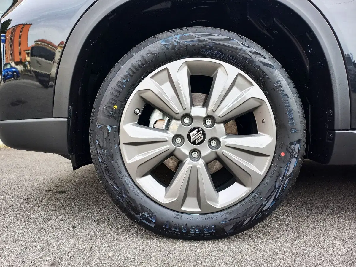 Suzuki Vitara nuova a Milano (11)