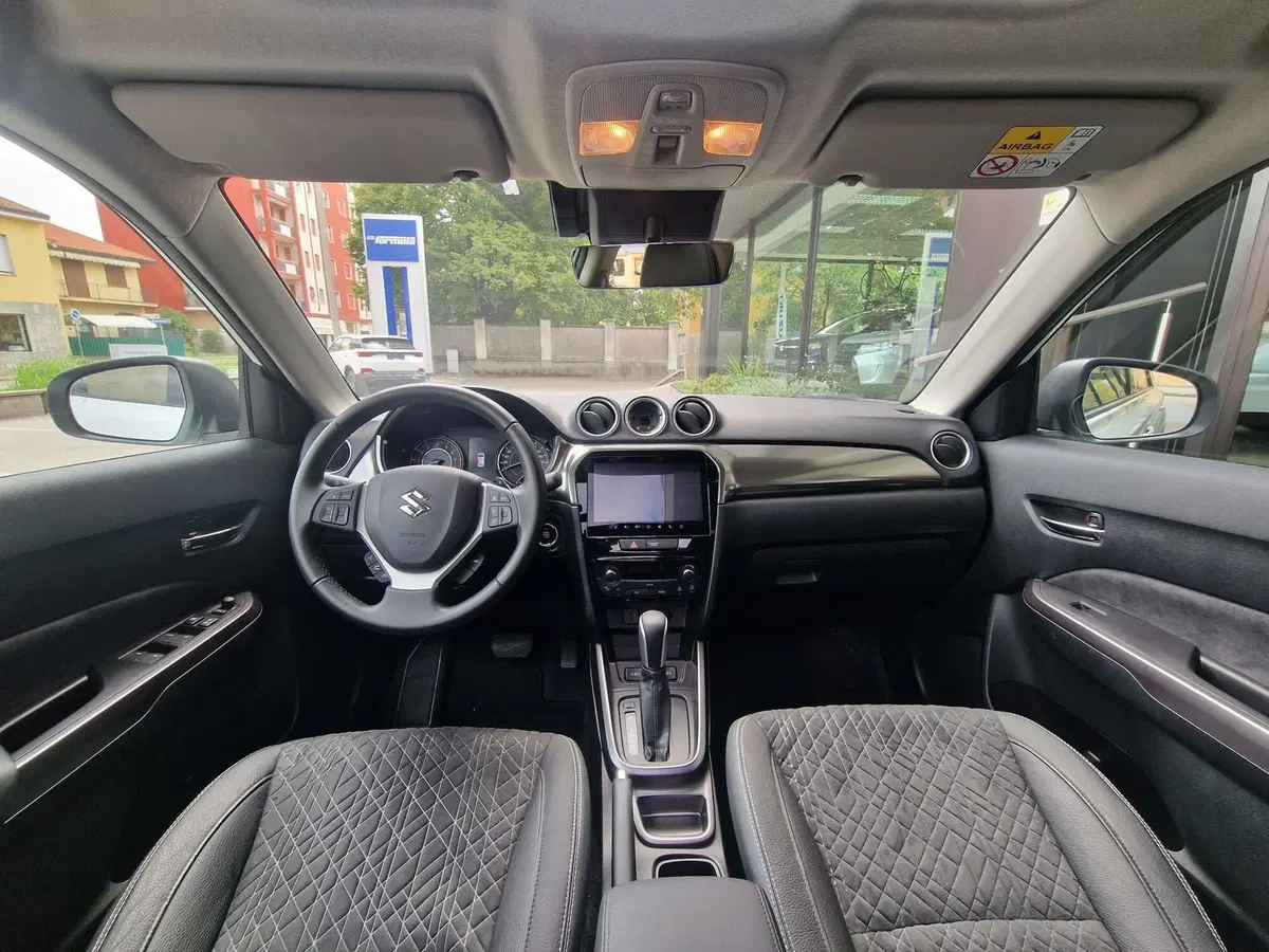 Suzuki Vitara usata a Milano (8)