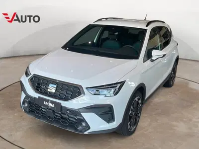 SEAT Arona 1.0 EcoTSI Black Edition nuova a Vercelli