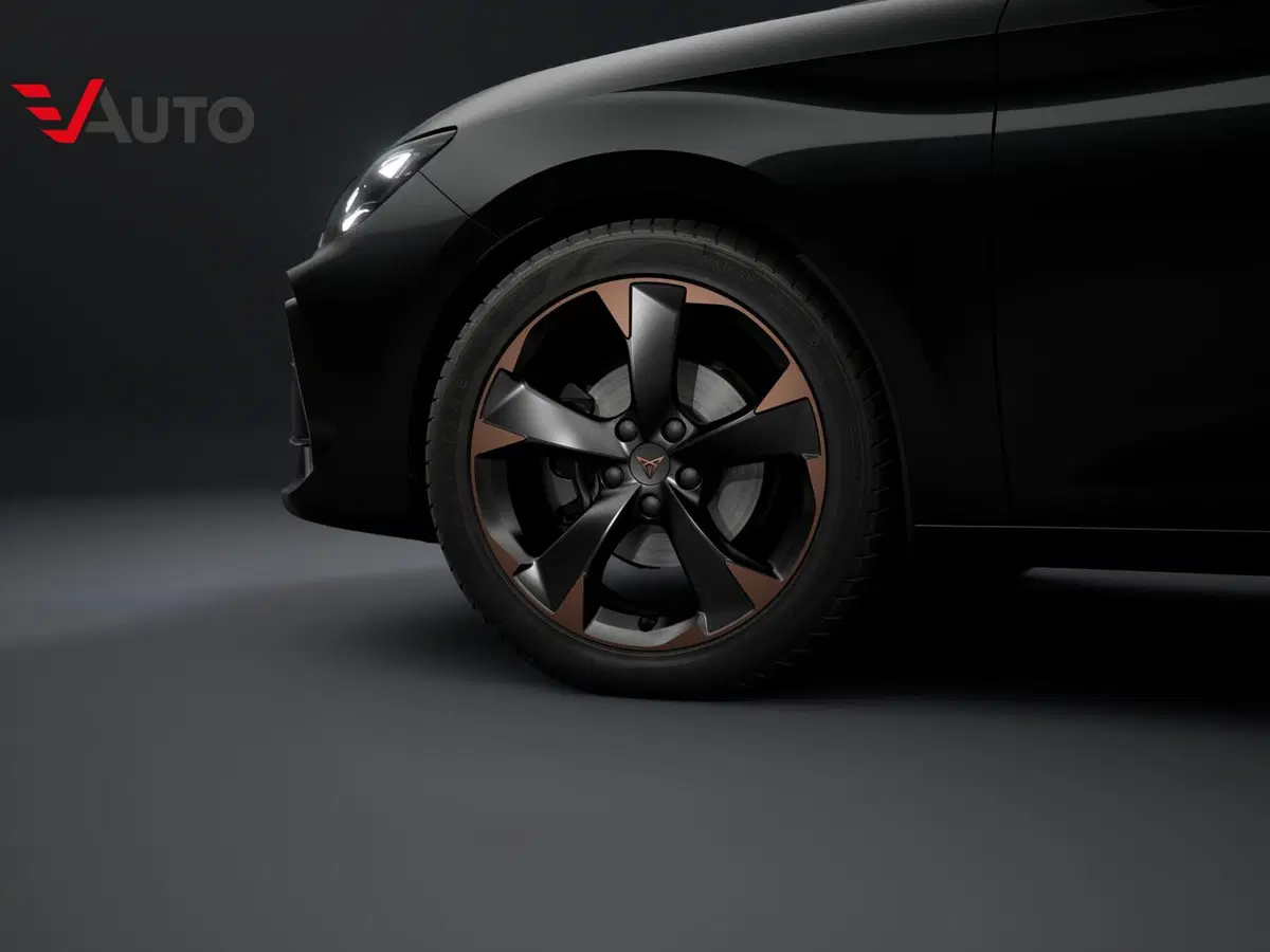 Cupra Leon nuova a Vercelli (4)