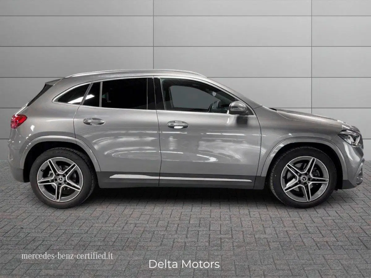 Mercedes-Benz GLA SUV usata a Rimini (5)