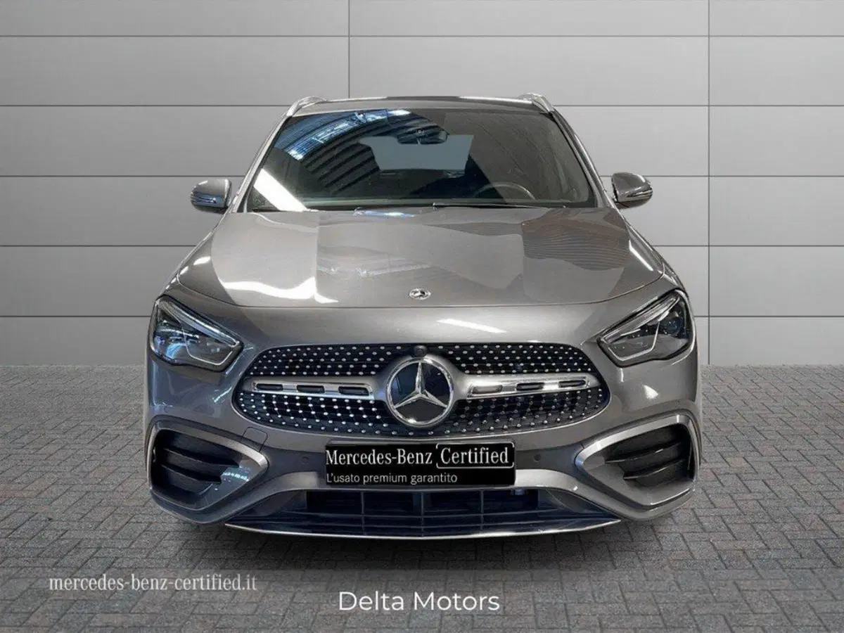 Mercedes-Benz GLA SUV usata a Rimini (6)