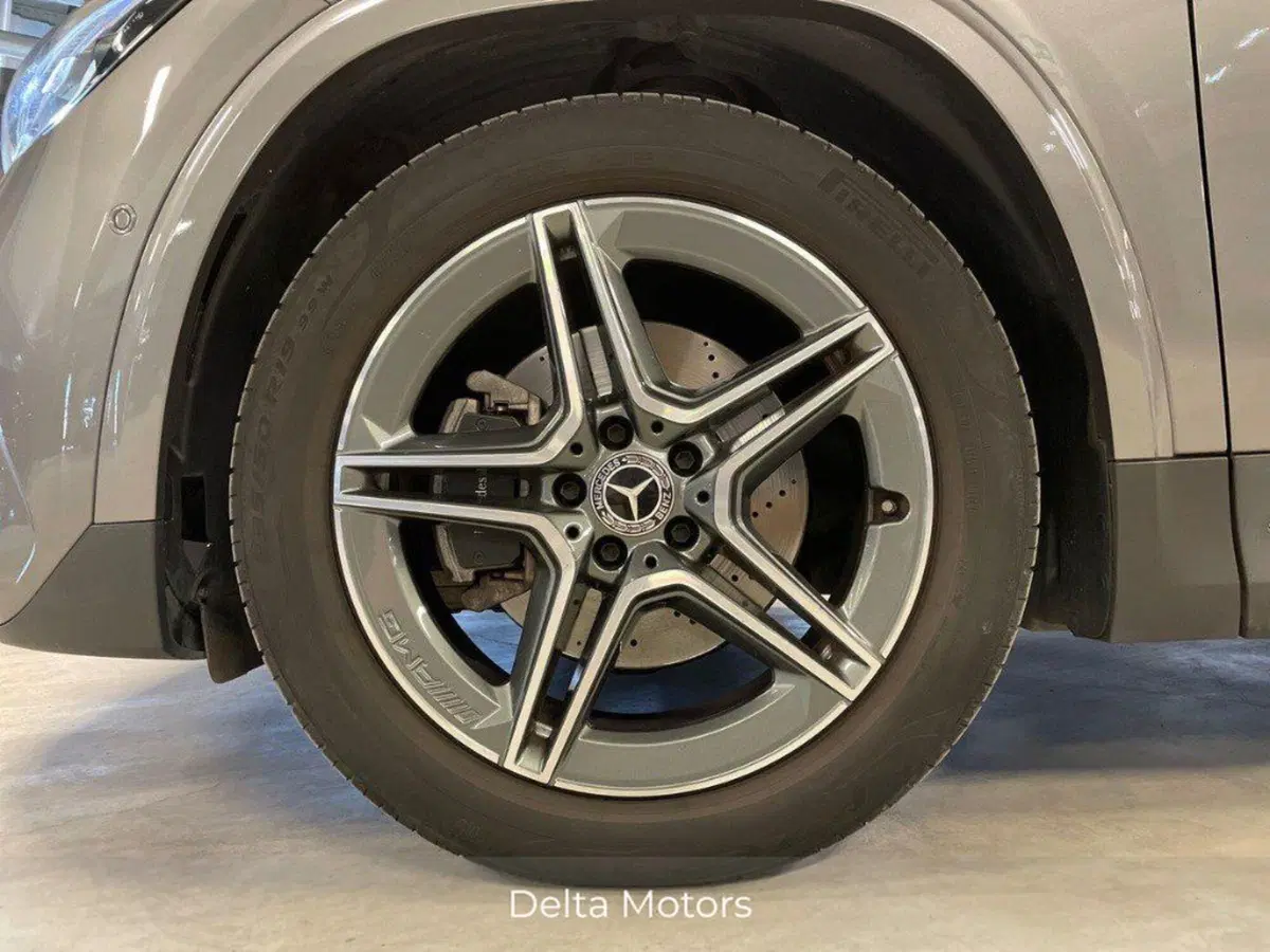 Mercedes-Benz GLA SUV usata a Rimini (8)