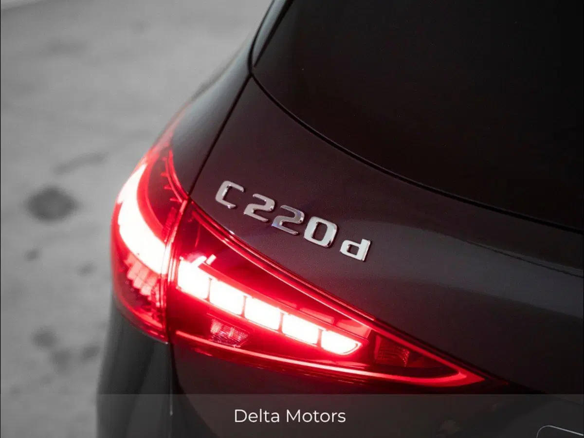 Mercedes-Benz Classe C Station Wagon nuova a Macerata (9)