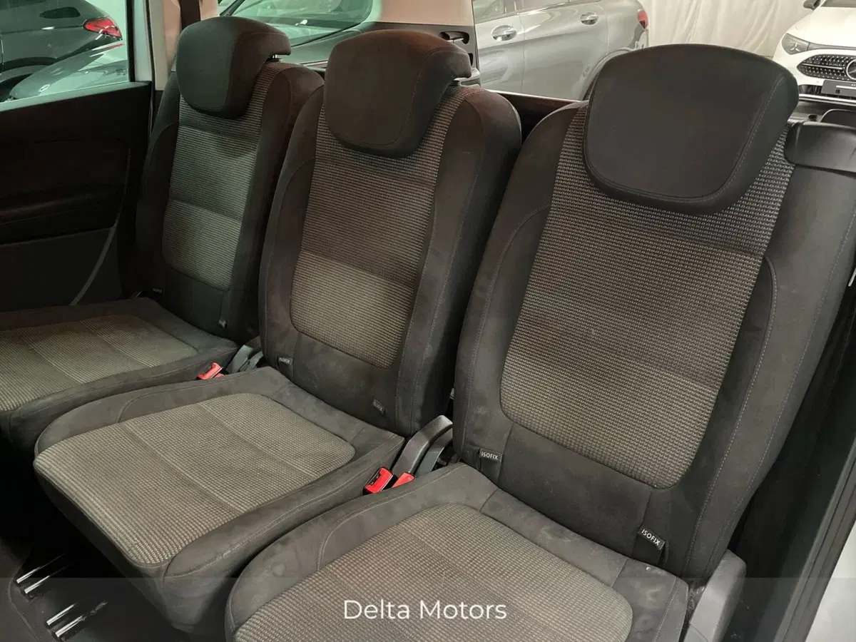 Volkswagen Sharan usata a Macerata (13)