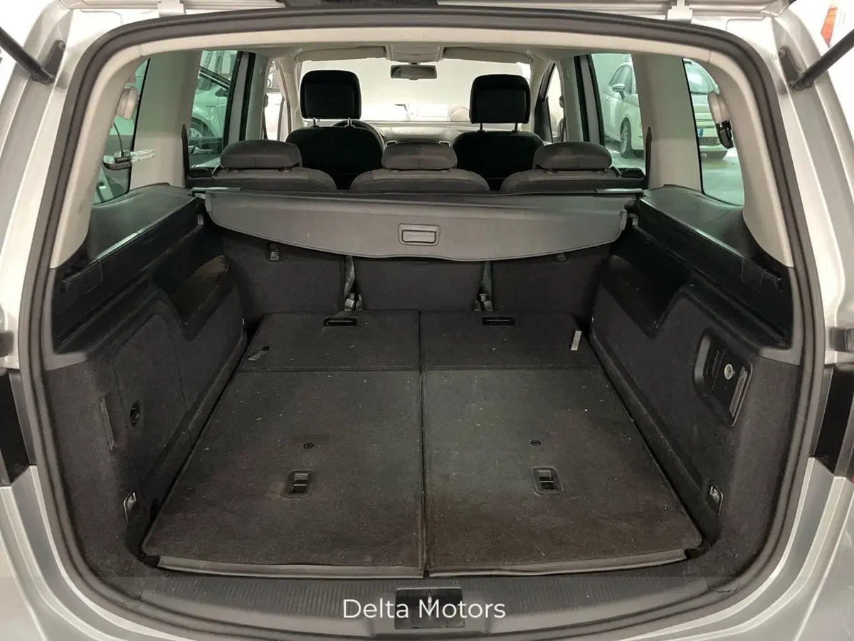 Volkswagen Sharan usata a Macerata (7)