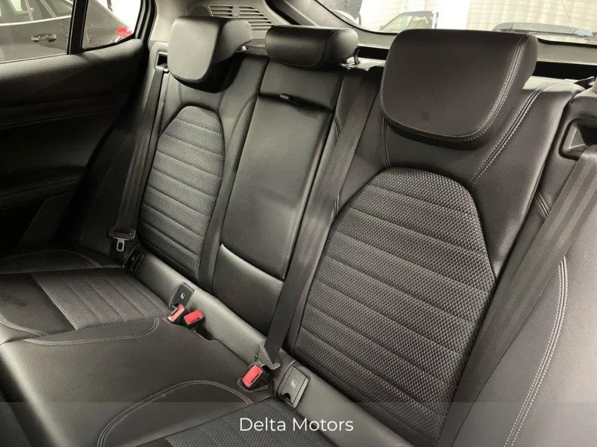 Alfa Romeo Stelvio usata a Macerata (13)