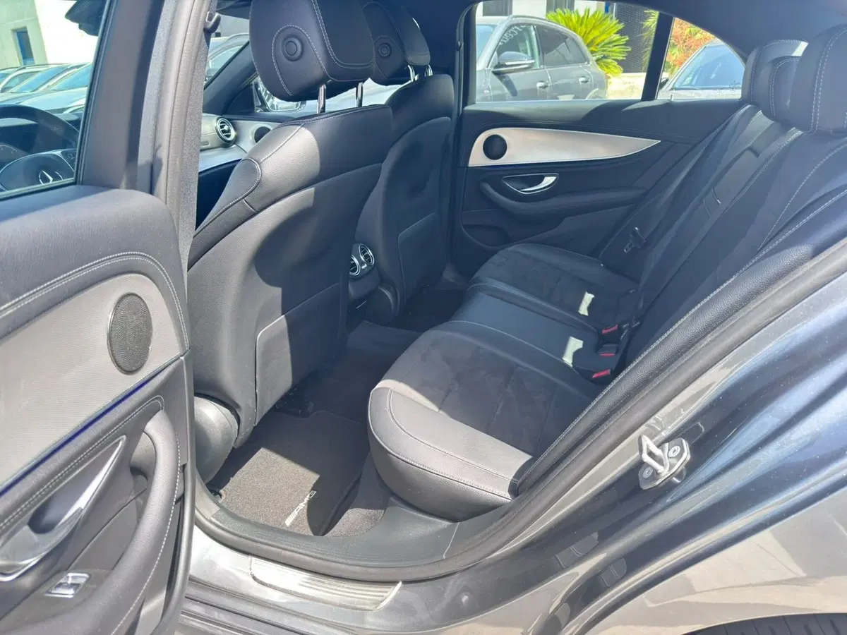 Mercedes-Benz Classe E usata a Messina (10)