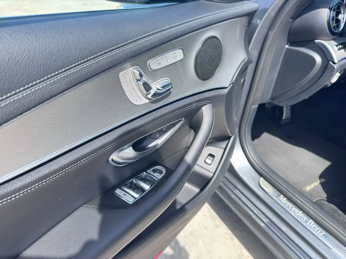 Mercedes-Benz Classe E usata a Messina (5)