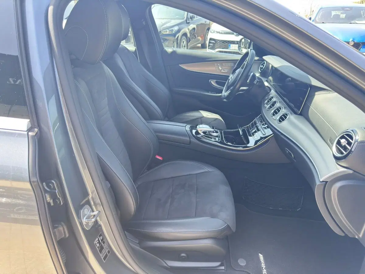 Mercedes-Benz Classe E usata a Messina (9)