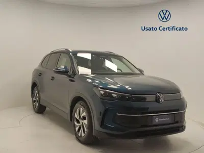 Volkswagen Tiguan 2.0 tdi Edition 150cv dsg del 2024 usata a Pratola Serra