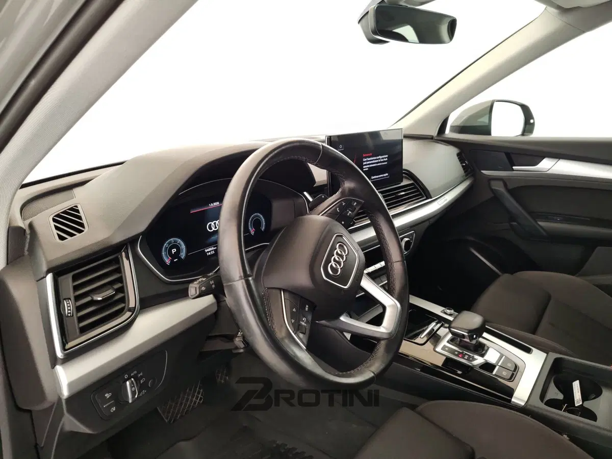 Audi Q4 Sportback usata a Massa-Carrara (8)