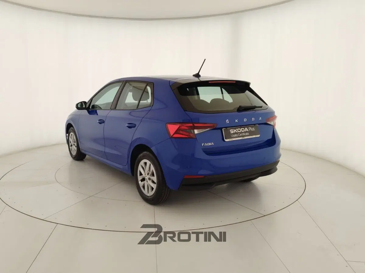 Skoda Fabia usata a Massa-Carrara (2)