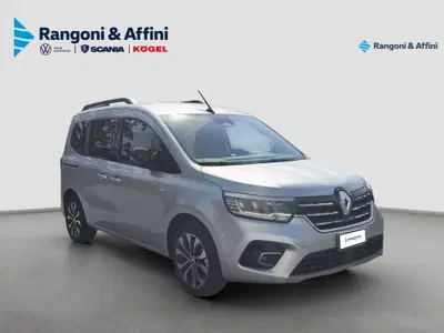 Renault Kangoo 1.5 blue dci Techno 115cv edc del 2024 usata a Castegnato