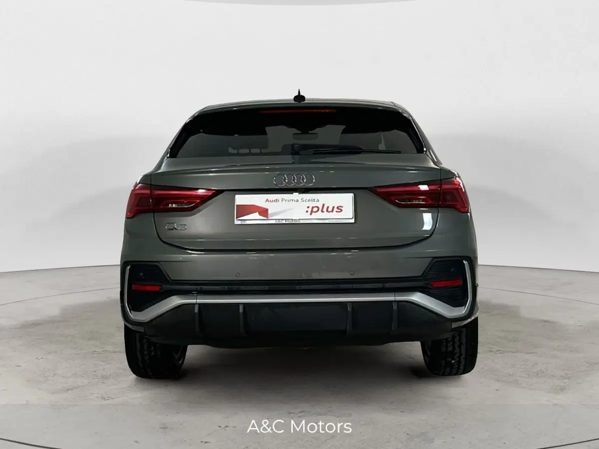 Audi Q3 Sportback usata a Caserta (6)