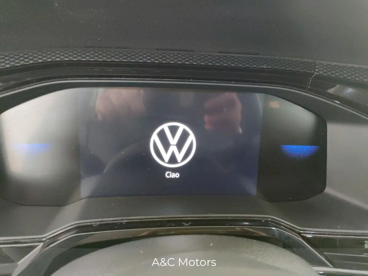 Volkswagen Taigo usata a Napoli (13)
