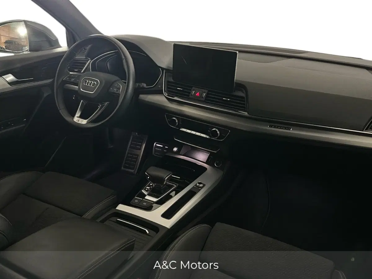Audi Q5 Sportback usata a Caserta (10)