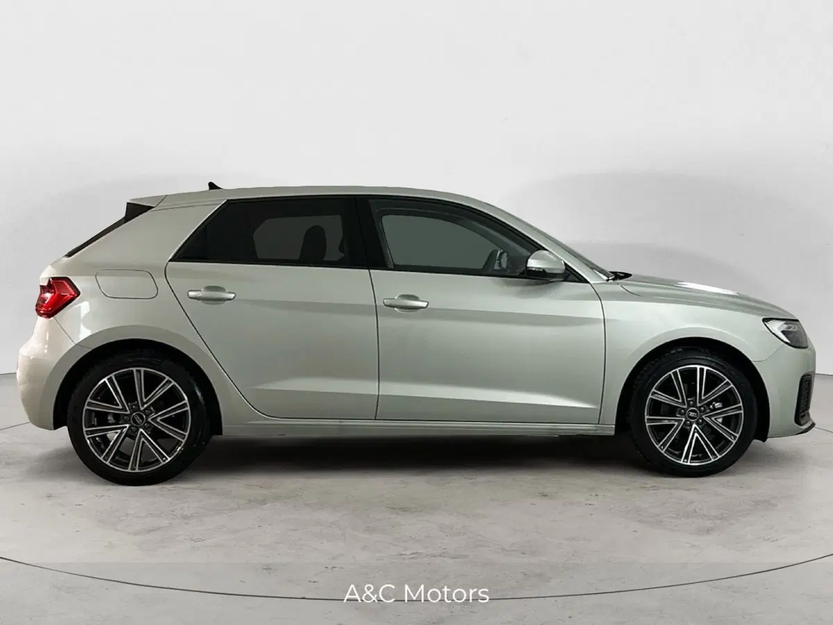 Audi A1 Sportback usata a Napoli (5)