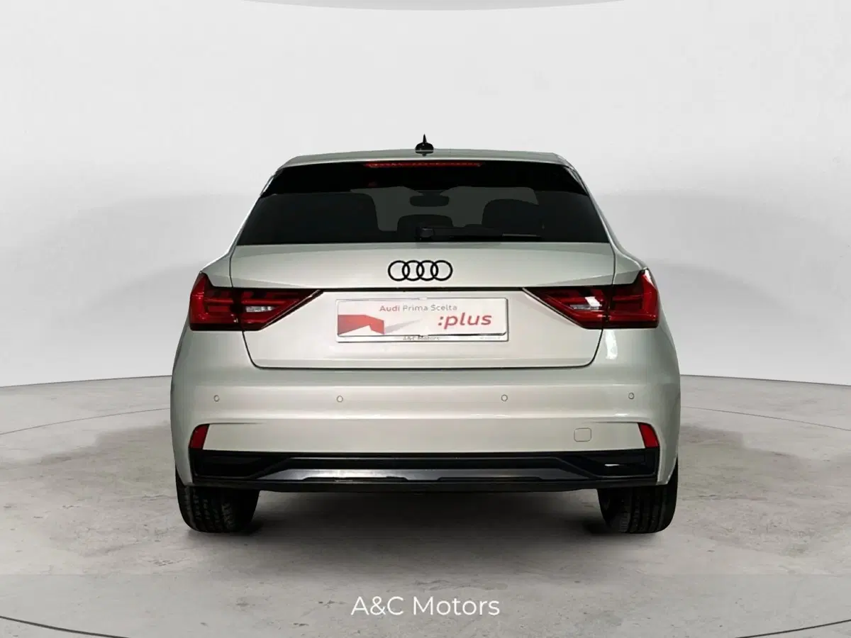 Audi A1 Sportback usata a Napoli (6)