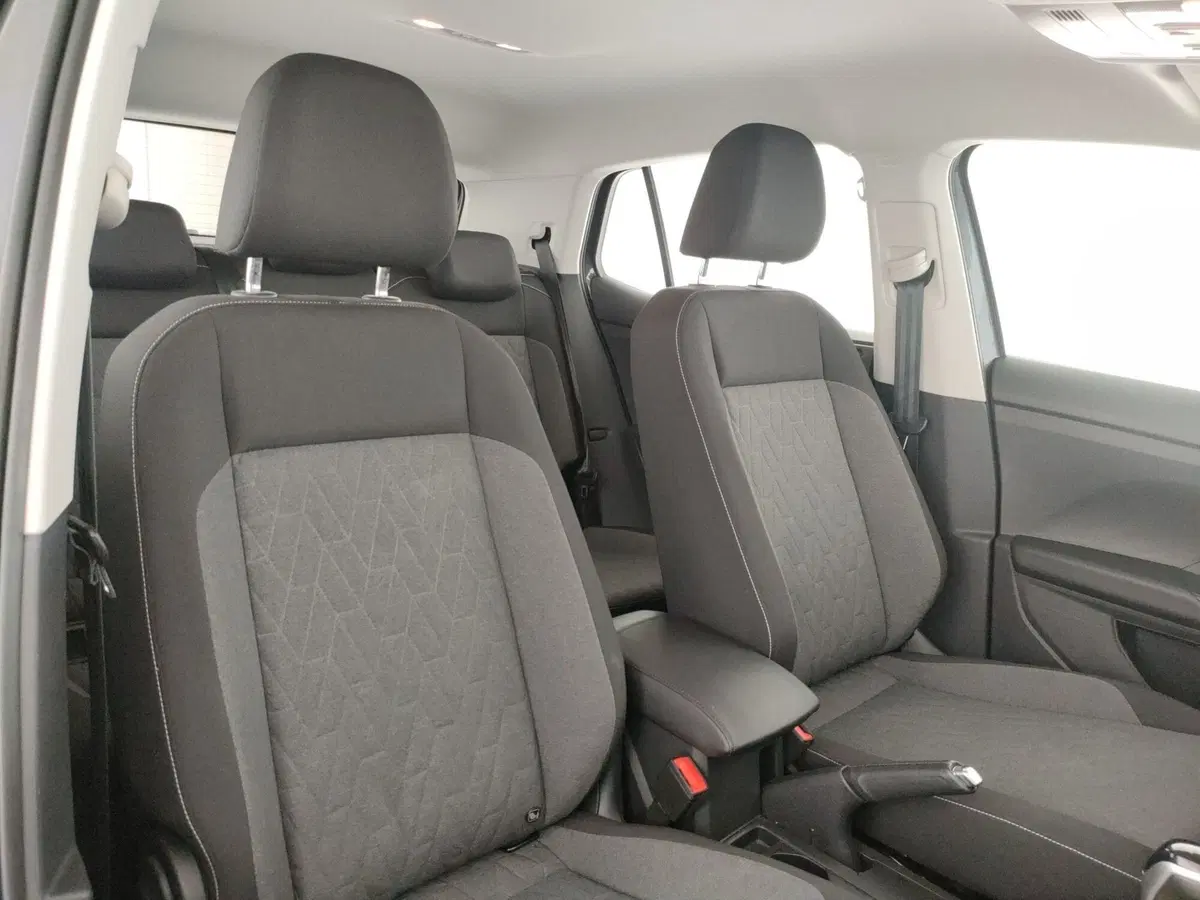 Volkswagen T-Cross usata a Napoli (8)