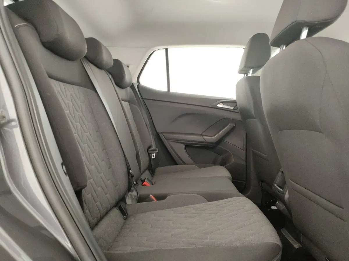 Volkswagen T-Cross usata a Napoli (9)