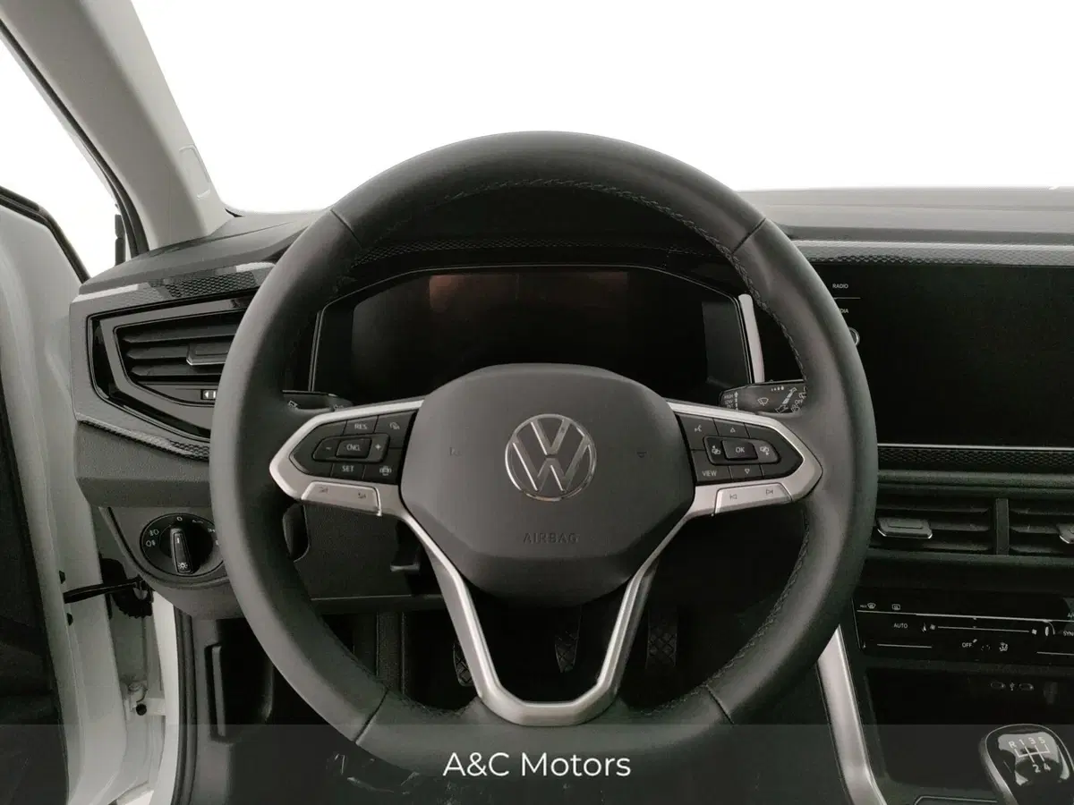 Volkswagen Polo usata a Napoli (10)