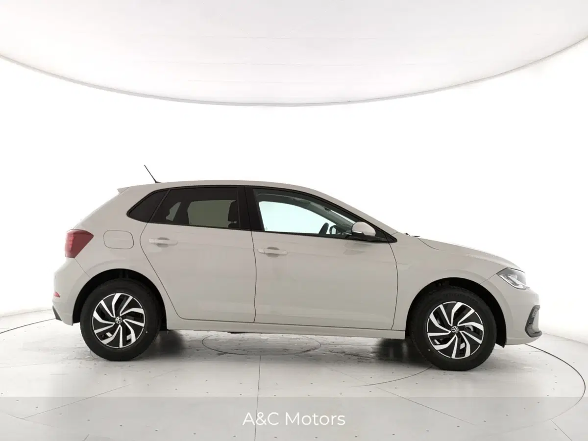 Volkswagen Polo usata a Napoli (3)