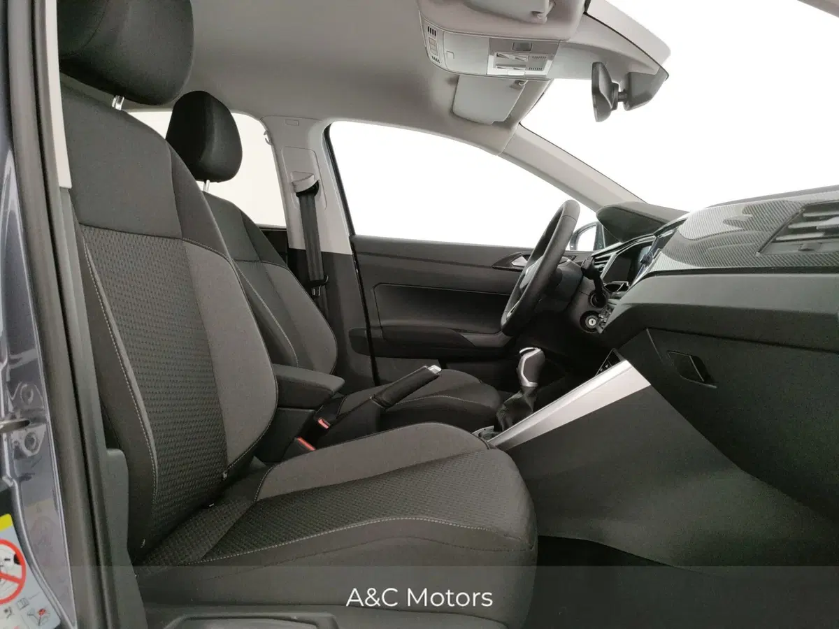 Volkswagen Polo usata a Napoli (7)